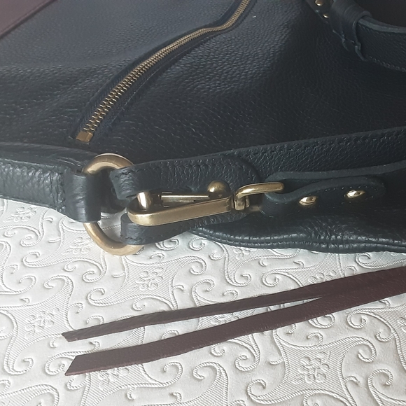 $$$ SALE $$$ NEW Roots Navy & Wine Pebbled Leather - Picture 10 of 13